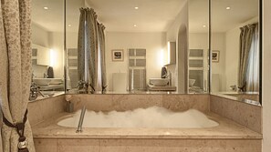 Badewanne, Haartrockner