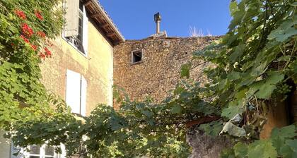 La Maison de Mama C: Charming french village home