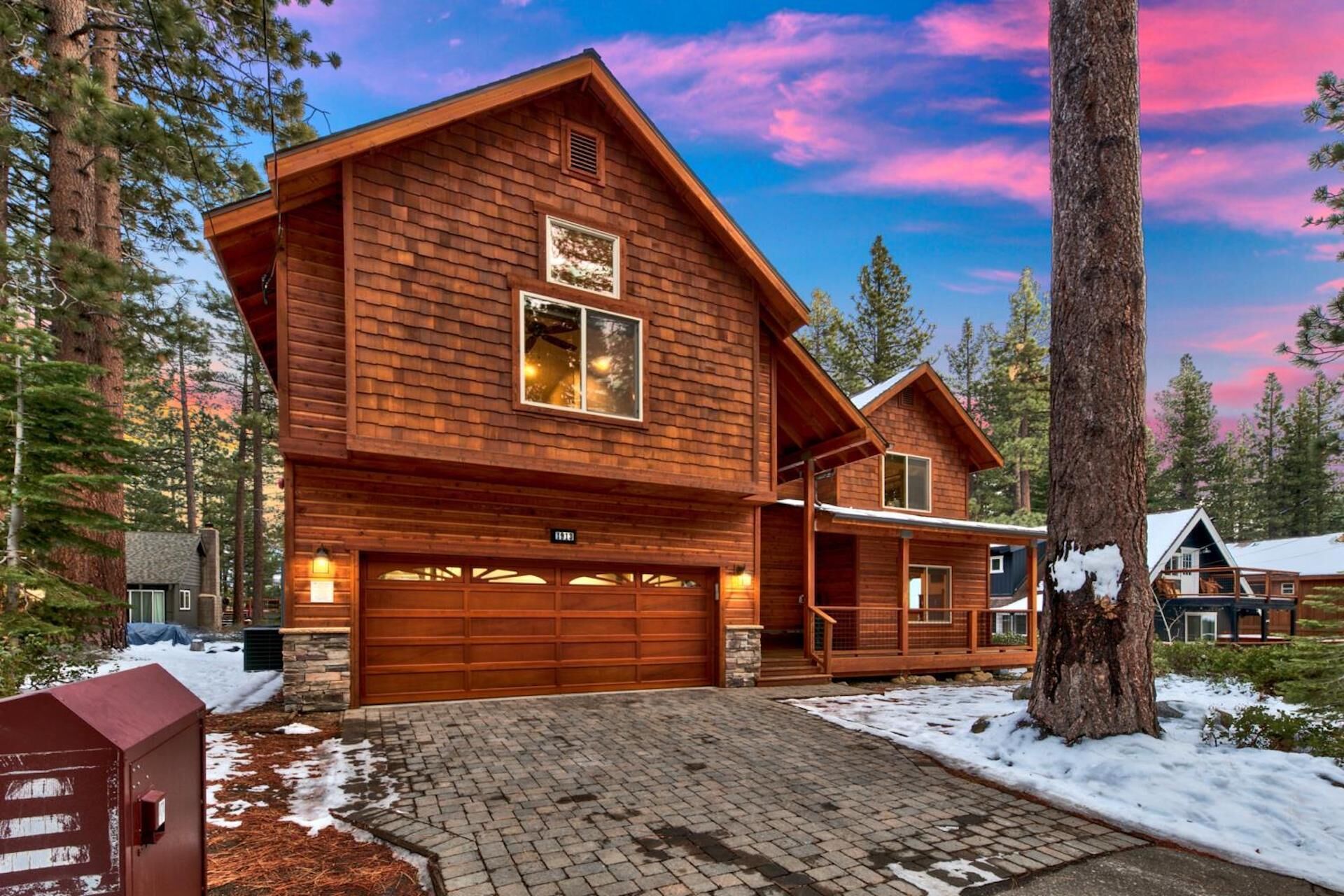 Hot Tub, Air Conditioning, EV Charger, Bunk Beds, Higher-end