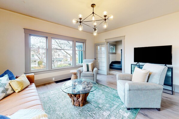 TV, fireplace, books, offices