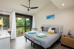 3 bedrooms, desk, iron/ironing board, travel crib