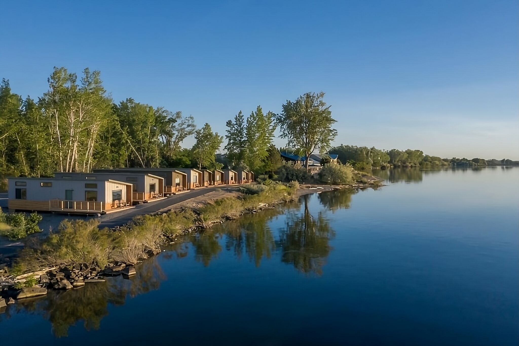 Amazing Views and Beautiful Resort! Cabin w/ King Bed & Kitchen and Pool Access