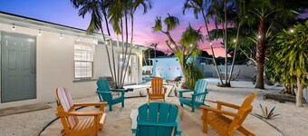 5BR Beach Oasis! Heated Pool, 10 Min to Beach