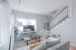 Smart TV - Escape to the heart of the Willamette Valley (Corvallis)