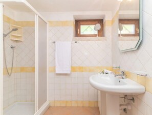 Hair dryer, towels - Le Bijou by Interhome (Cannigione)
