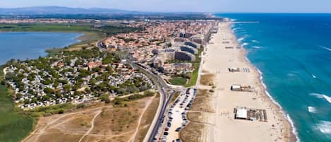 Ubicación cercana a la playa