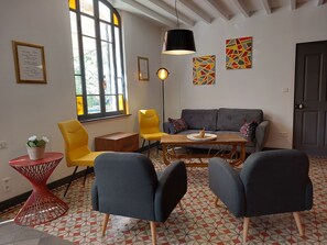 Smart TV, books - Villa Art-Déco, 5 mn walk from the city center of Saint-Rémy- Pool, Clim - 4ps (Saint-Rémy-de-Provence)
