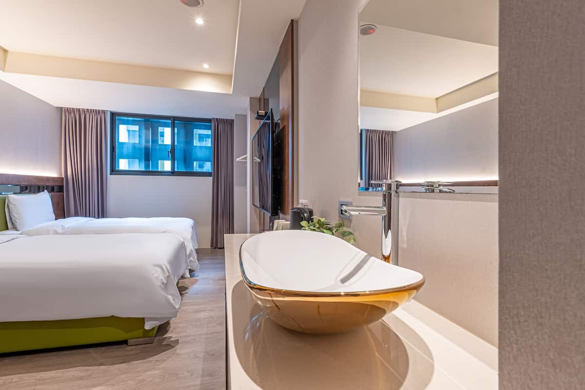 Standard Twin Room | Blackout curtains, soundproofing, free WiFi, bed sheets