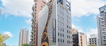 CHECK inn Taichung Qinghai