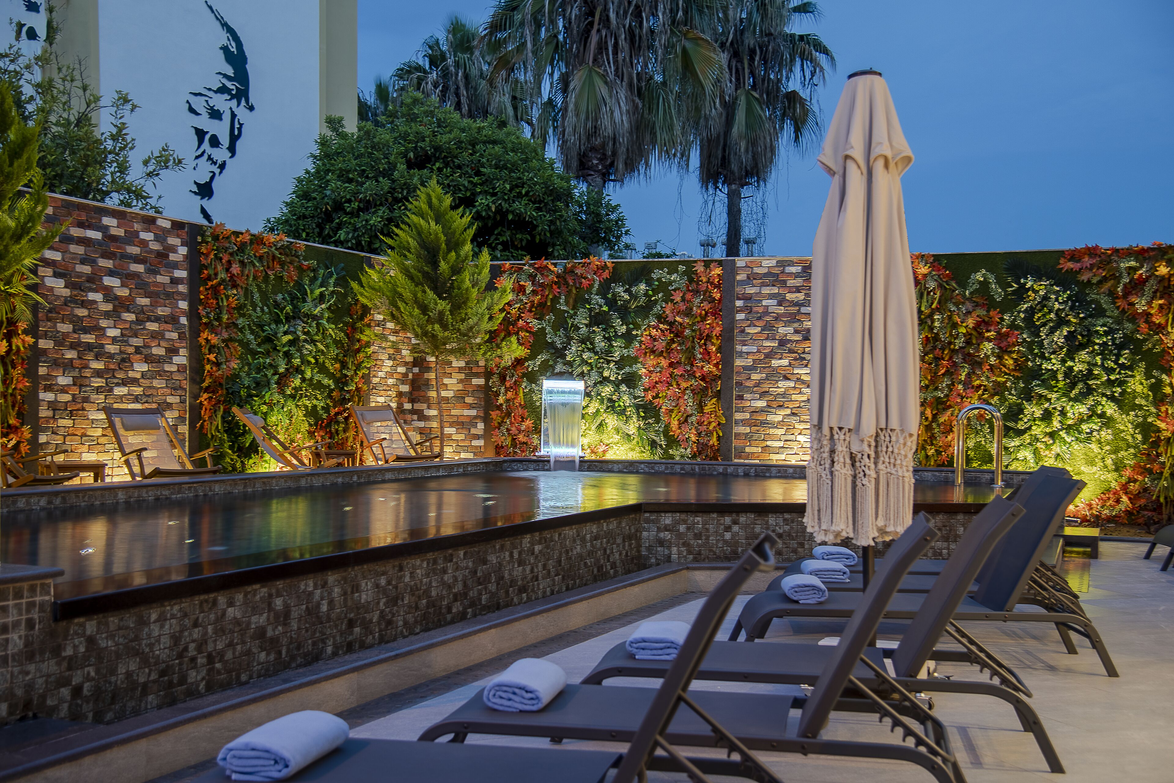 Seasonal outdoor pool