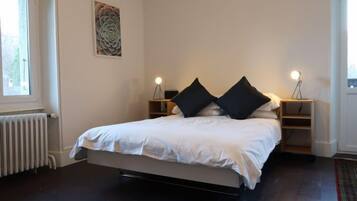 2 Schlafzimmer, Schreibtisch, WLAN