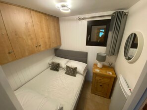 1 bedroom, WiFi - Apartment with balcony, parking and WIFI in Châtel (Châtel)