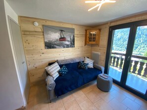 TV - Apartment with balcony, parking and WIFI in Châtel (Châtel)