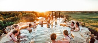 Moonah Retreat - 4pm check out on Sundays*