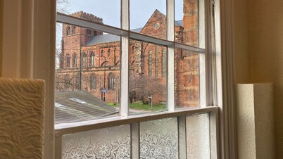 Abbey Foregate - House