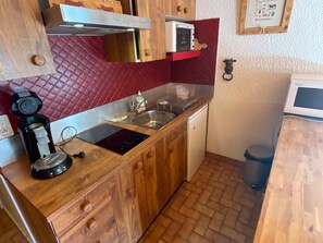 Geladeira, micro-ondas