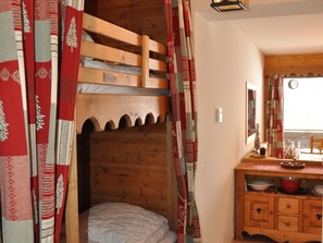 3 bedrooms, WiFi
