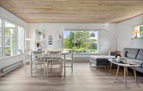Stunning home in ørsted with WiFi