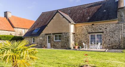 Casa independiente con jardín, cerca del centro y del haras de Saint-Lô, ideal para familias