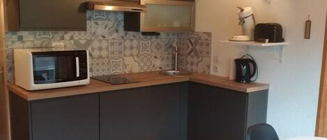 Refrigerador, microondas