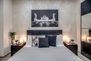 Kahden hengen premium-huone | Tallelokero huoneessa, silitysrauta/-lauta, ilmainen Wi-Fi