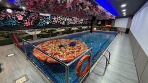 Unclassified image, 2 of 28, button - Peony Hotel (Dubai)