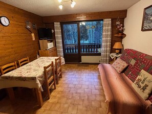 TV - 2-room apartment near slopes with balcony (La Chapelle-d'Abondance)