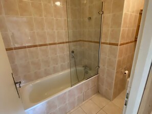 Bathroom - Bright apartment with balcony downtown, near cable car (Châtel)