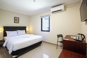 Dobbeltrom – standard | Skrivebord, wi-fi (inkludert) og sengetøy