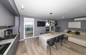 Interior - Nice apartment in Okrug Gornji with lake view (Okrug Gornji)