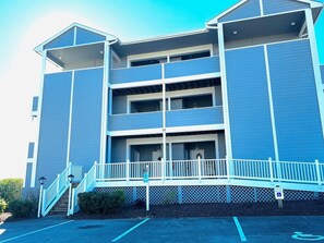 Exterior - Golden Memories - Lockwood Folly Condo on the Golf Course!! (Holden Beach)