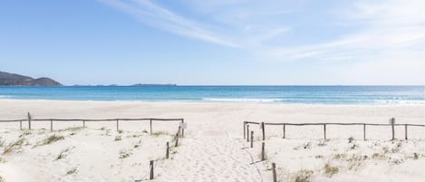 Playa en los alrededores