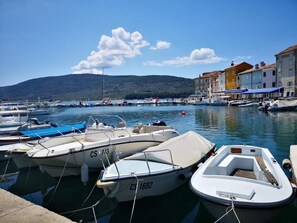 บริเวณภายนอก