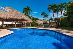 Et oppvarmet basseng