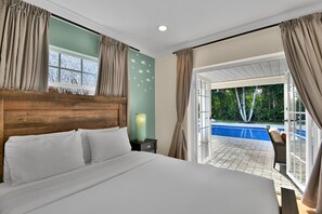 4 habitaciones, tabla de planchar con plancha, wifi y ropa de cama