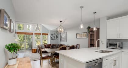 2BR | Treeline | Wood Burning Fireplace | Shared Hot Tub | Free Parking