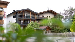 Exterior - Apartment "Kriendl Nr 1" with Mountain View, Shared Garden & Wi-Fi (Valdaora di Mezzo)