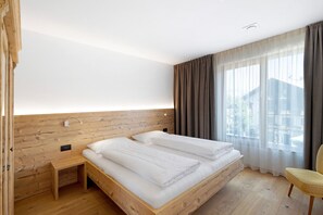 2 quartos, Wi-Fi de cortesia, roupa de cama