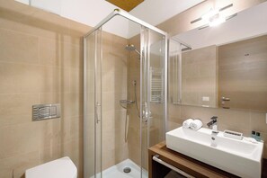 Doccia, asciugacapelli, asciugamani