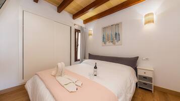 8 sovrum, strykjärn/strykbräda, gratis wi-fi och sängkläder