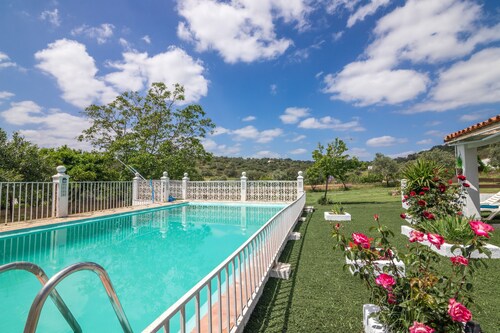 Villa 'La Blanca de Aroche' with Mountain Views, Private Pool & Wi-Fi