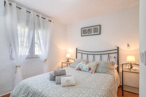 5 dormitorios, tabla de planchar con plancha, wifi gratis y ropa de cama