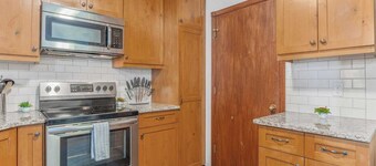 This house is a 3 bedroom(s), 2 bathrooms, located in Edmond, OK.