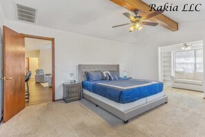 3 bedrooms, iron/ironing board, free WiFi