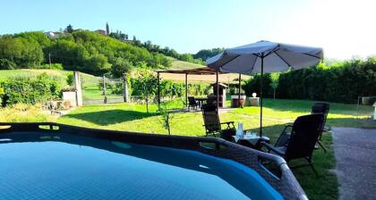Apartment 'La Dolce Vita' with Private Garden, Private Pool and Wi-Fi