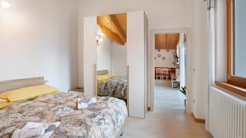 3 bedrooms, free WiFi, bed sheets