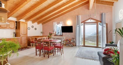 Apartment 'Casa Sergio' with Mountain View, Private Garden and Balcony