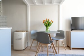 Iron/ironing board, free WiFi - Beautiful cozy studio in Kamppi (Helsinki)