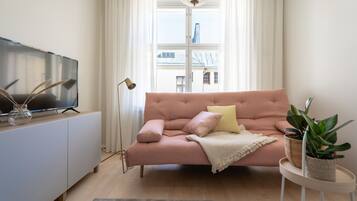 City Studio | Iron/ironing board, free WiFi