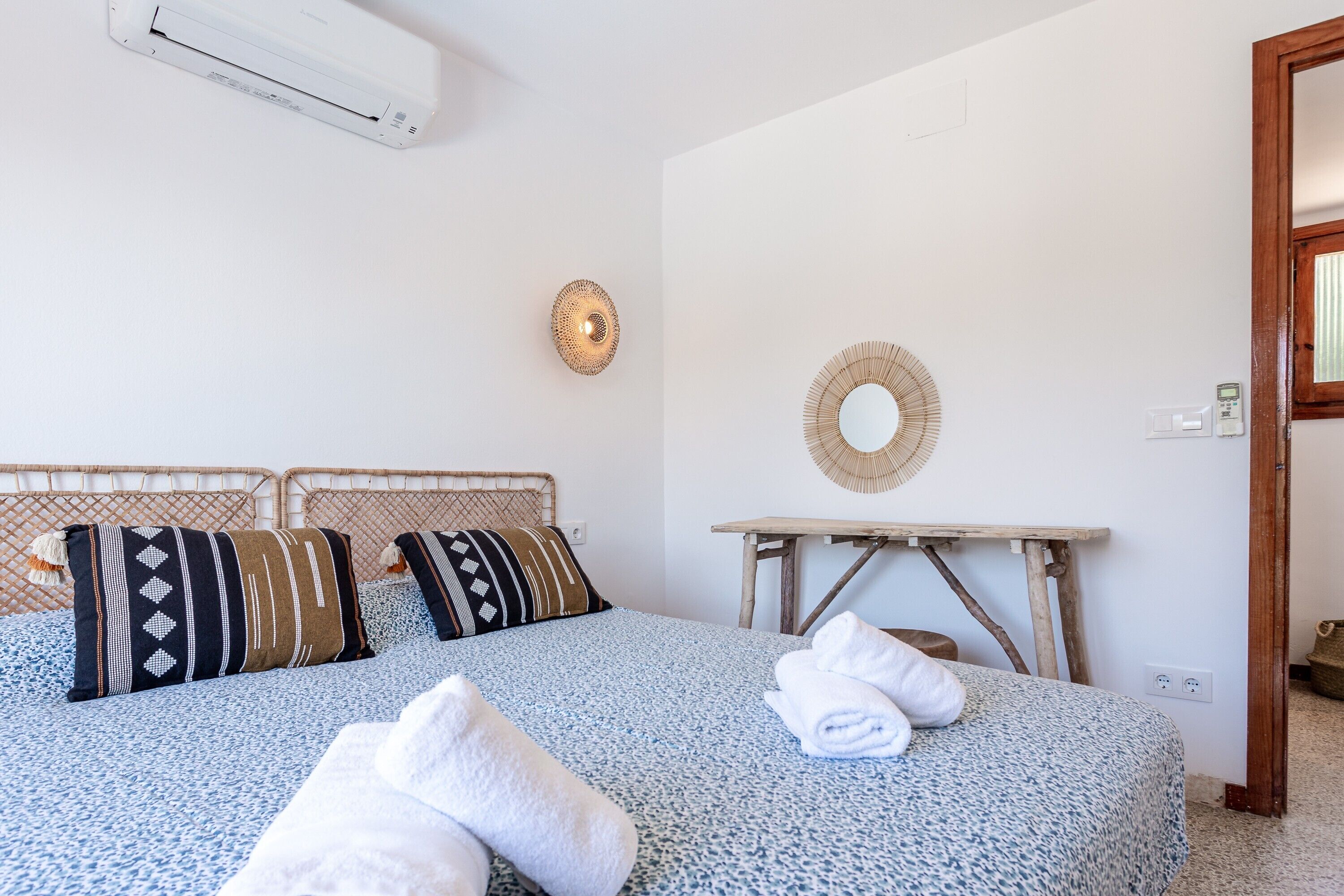 4 camere, ferro/asse da stiro, Wi-Fi gratuito, lenzuola